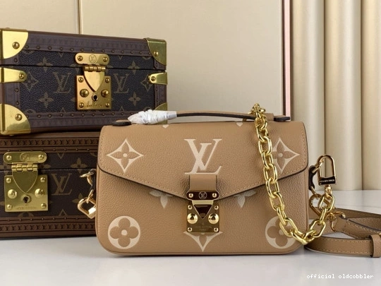 Official oldcobbler POCHETTE WEST LOUIS VUITTON EAST METIS 0718